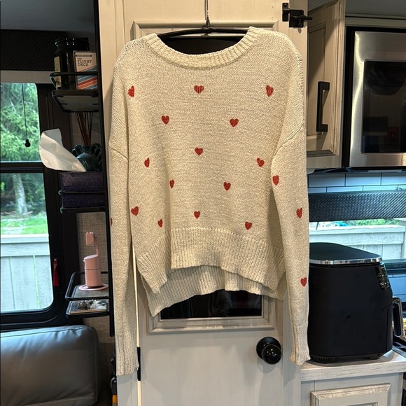 Moon & Madison Heart Patterned Cream Sweater ❤️ - Picture 1 of 7